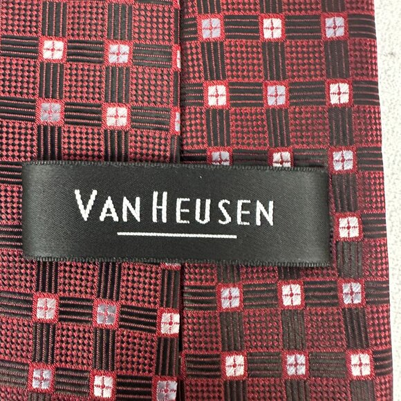 Van Heusen Red And Black Checkered Tie Classic Fit Formal Woven Silk Blend - Picture 4 of 4
